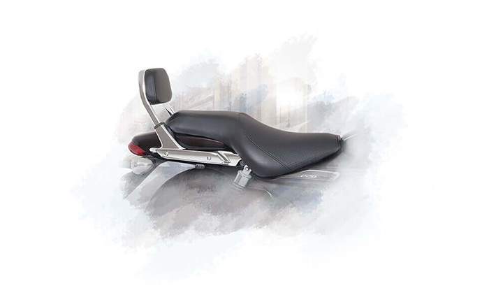 Bajaj Avenger Cruise 220 Seating