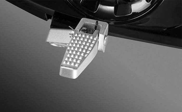 Rv 400 Adjustable Footrest