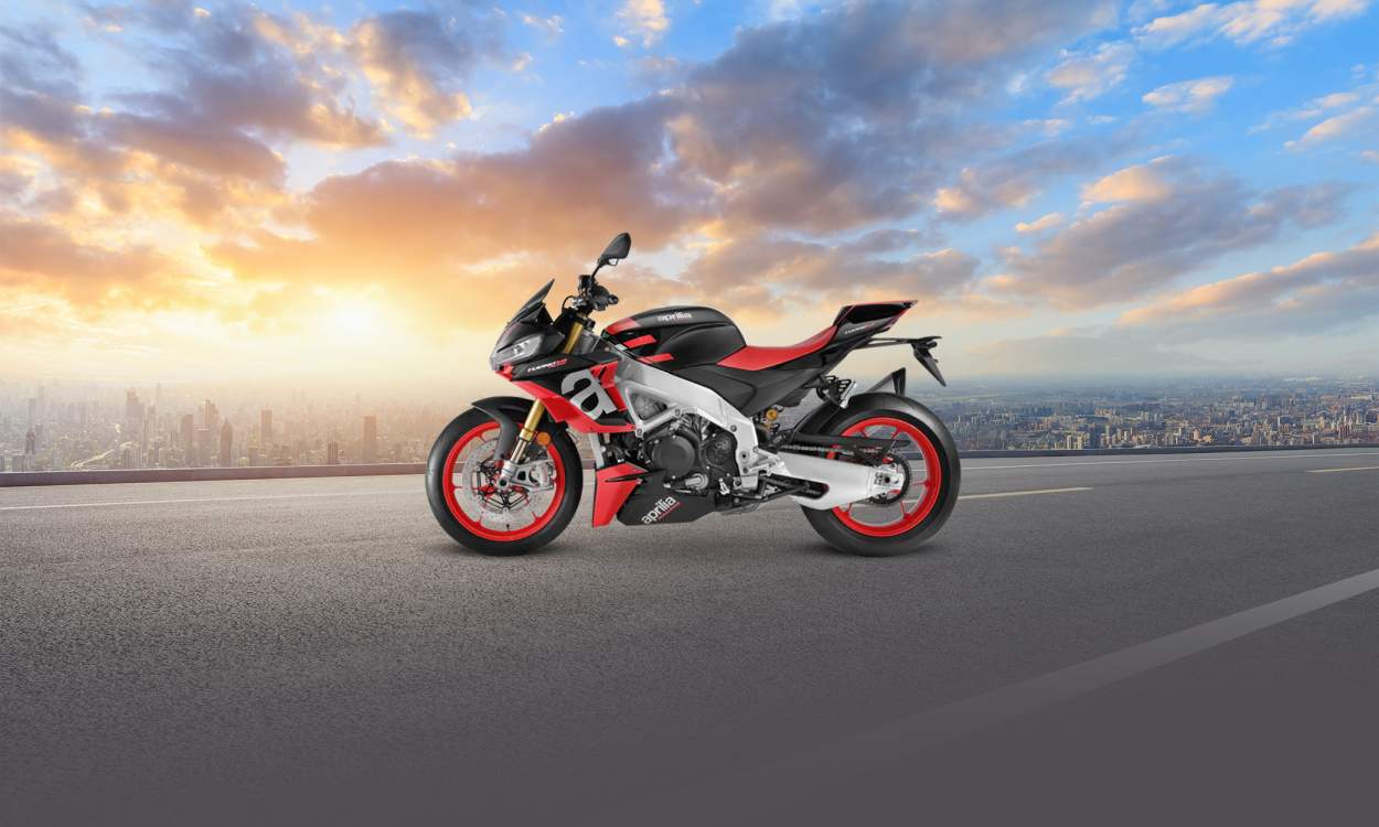 Aprilia Tuono V4 Images