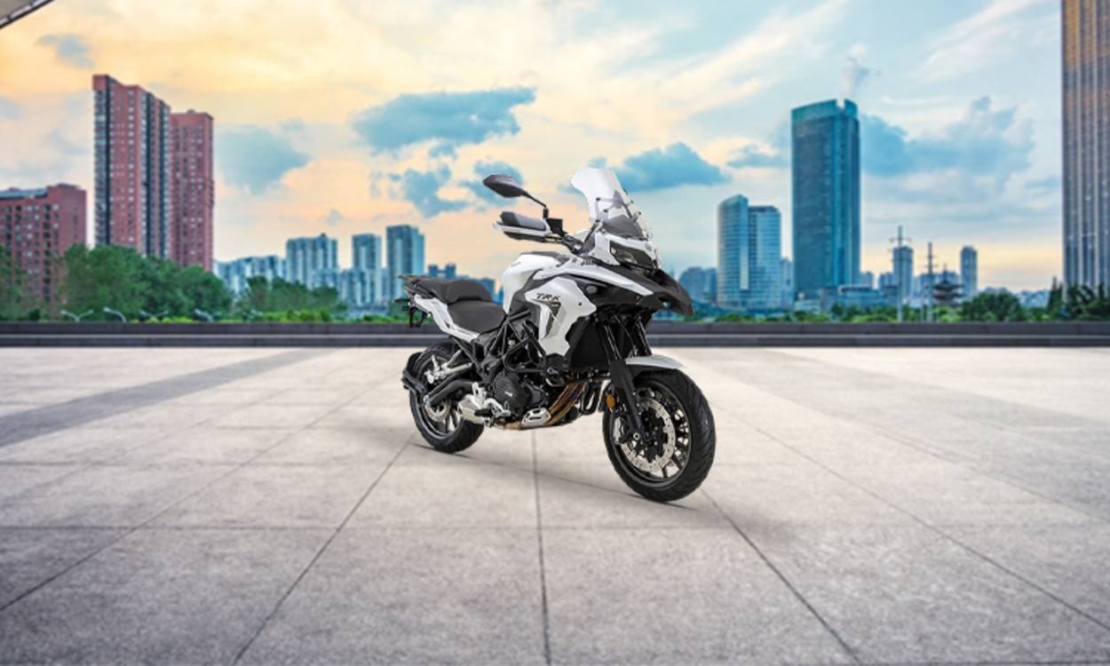 Benelli TRK 502 Images