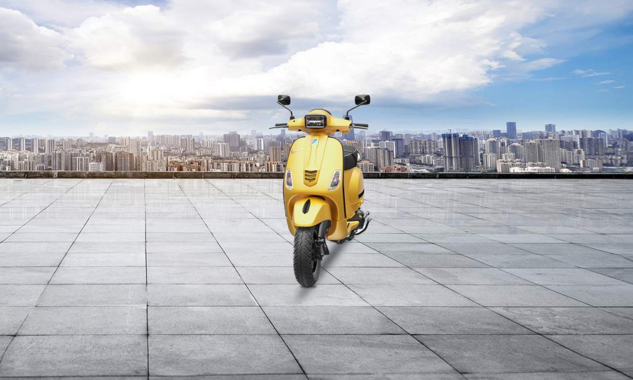 Vespa SXL Sports Images