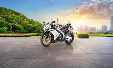 Aprilia RSV4 1100 Factory