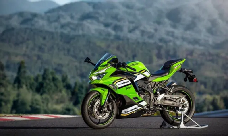 Kawasaki Ninja ZX-4RR Price