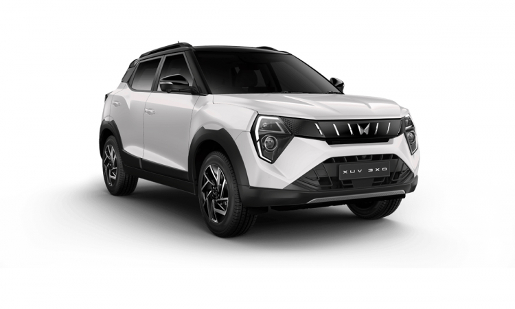Mahindra XUV 3XO Everest White Black
