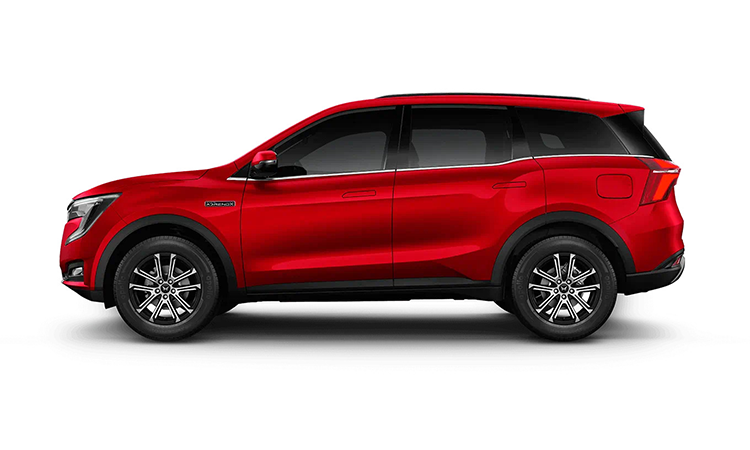 Mahindra XUV700 Red Rage