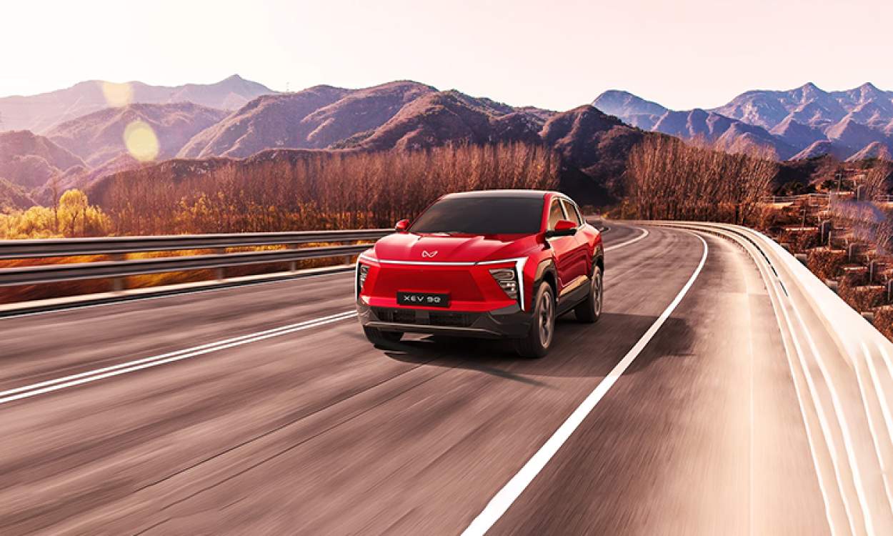 Mahindra XEV 9e Images