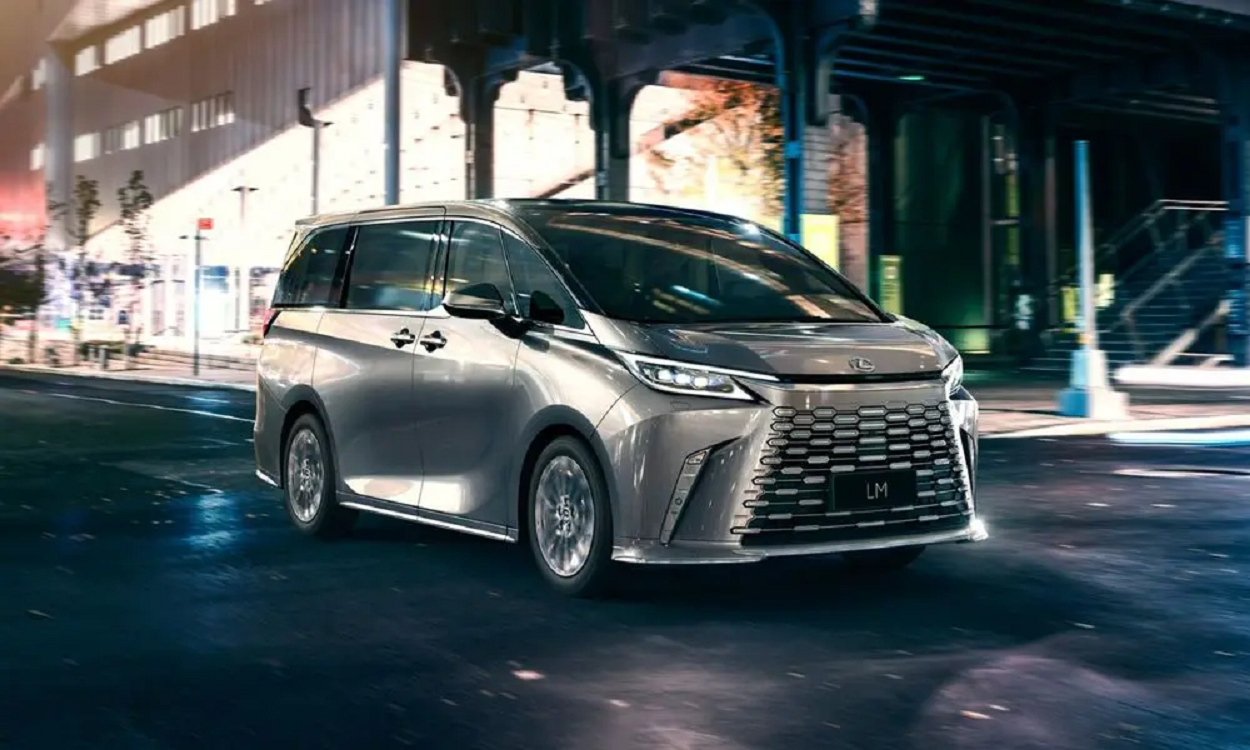Lexus LM Price